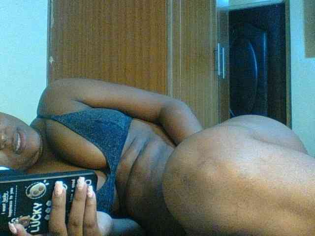 Kishylovee webcam