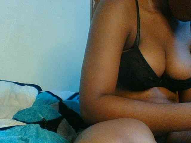 Kishylovee webcam
