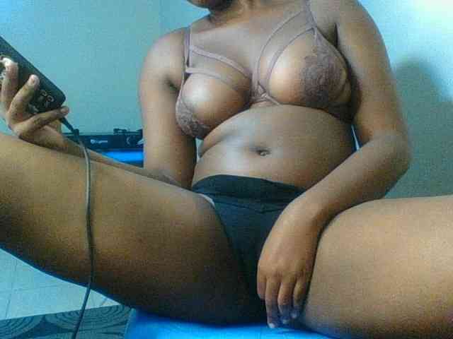Kishylovee webcam