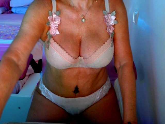 NinaNoblesse live cam on BongaCams