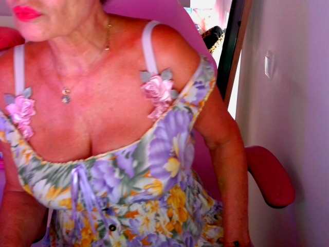 NinaNoblesse live cam on BongaCams