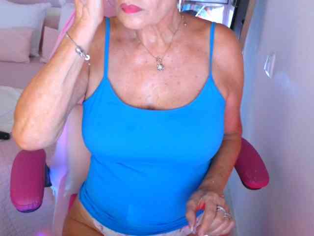 Model: ReineEtincelente