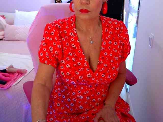 Model: NinaNoblesse