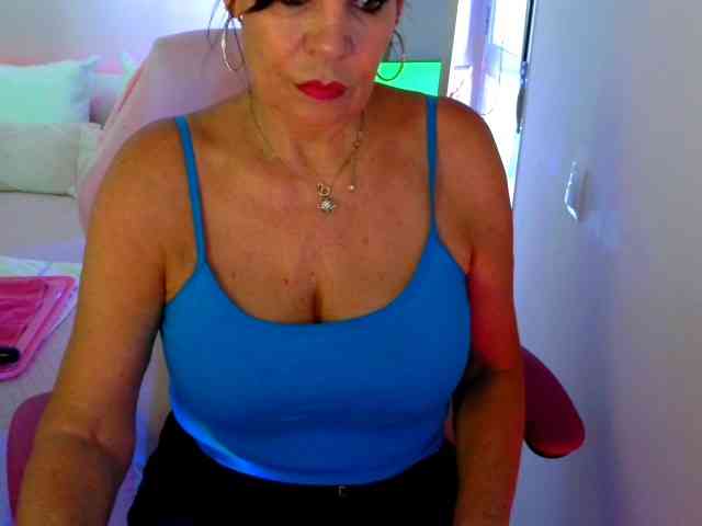 Model: ReineEtincelente