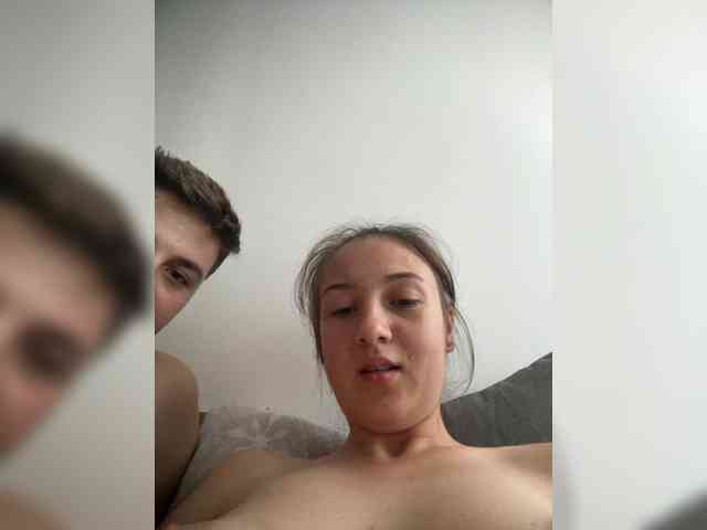 Gabriela2001-1 webcam