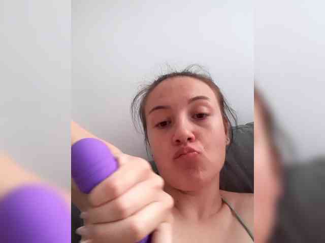 Gabriela2001-1 webcam