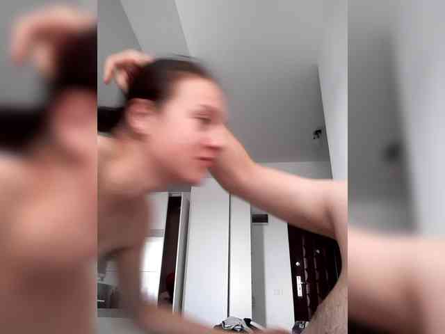 Gabriela2001-1 webcam