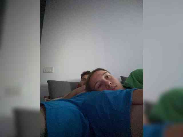 Gabriela2001-1 webcam