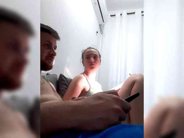 Gabriela2001-1 webcam