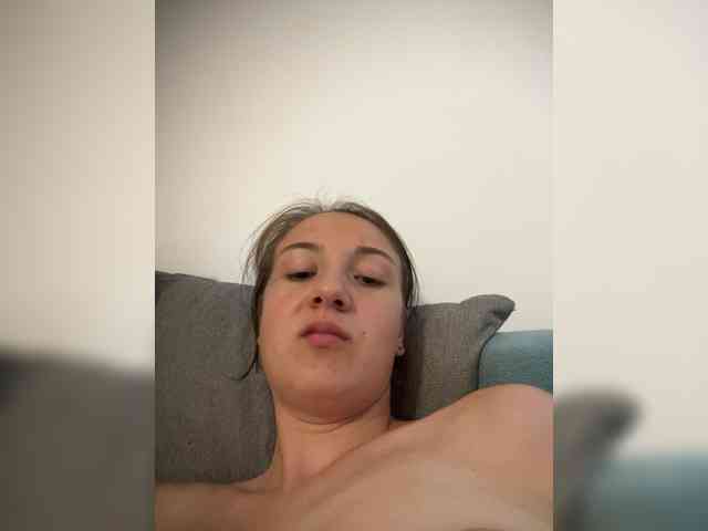 Gabriela2001-1 webcam