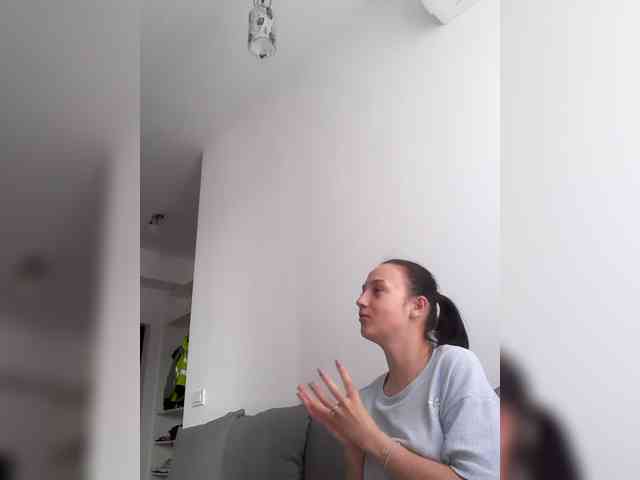 Gabriela2001-1 webcam
