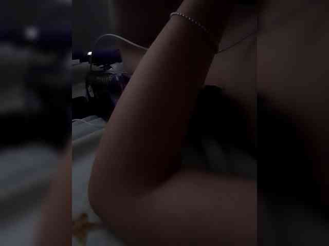 Gabriela2001-1 webcam
