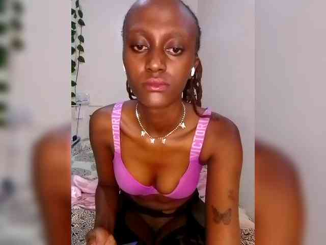 Sexxybitch59 webcam