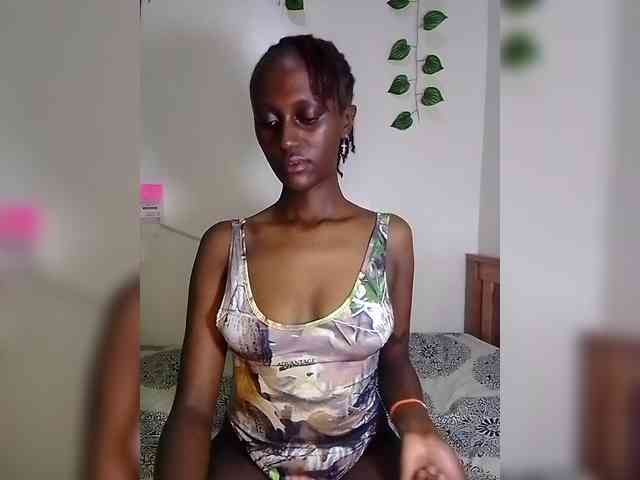 Sexxybitch59 webcam