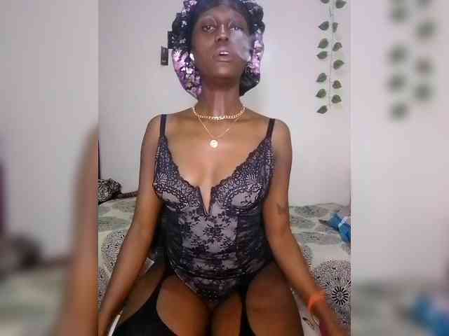 Sexxybitch59 webcam