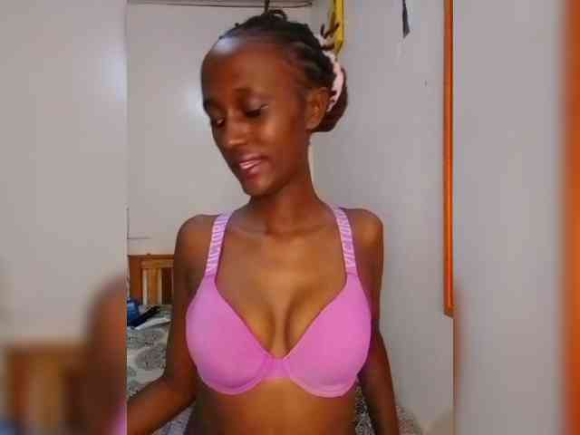 Sexxybitch59 webcam