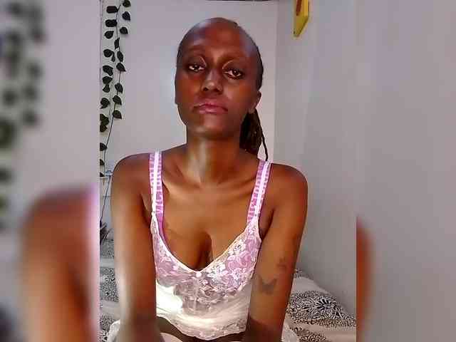 Sexxybitch59 webcam