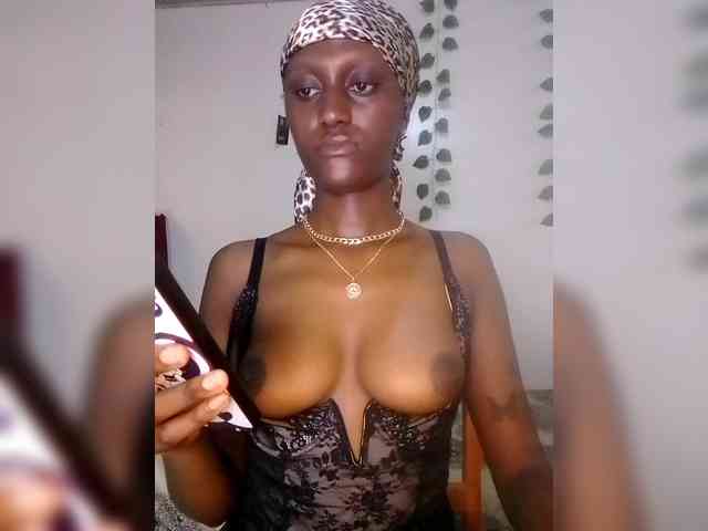 Sexxybitch59 webcam