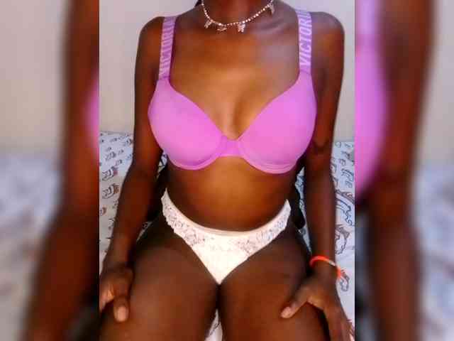 Sexxybitch59 webcam