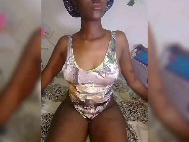 Sexxybitch59 webcam