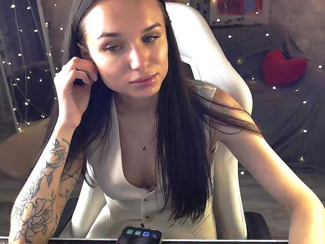 NicoleMerz