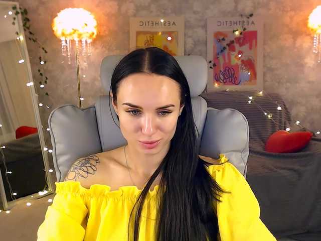 NicoleMerz live cam on BongaCams