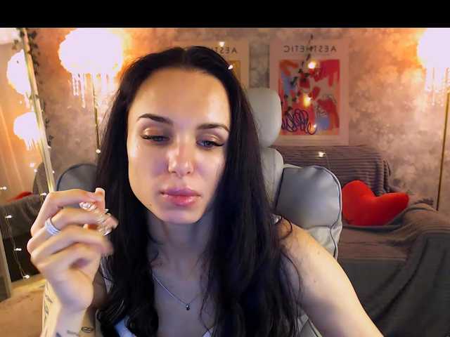 NicoleMerz live cam on BongaCams