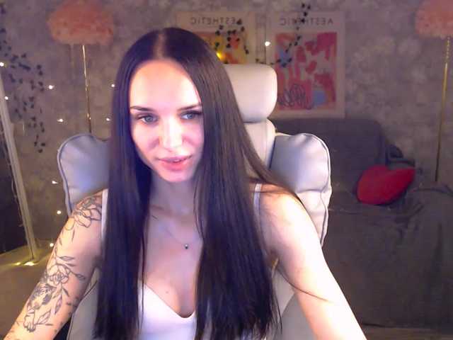 NicoleMerz live cam on BongaCams