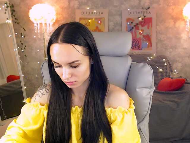 NicoleMerz live cam on BongaCams