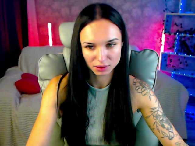 NicoleMerz live cam on BongaCams