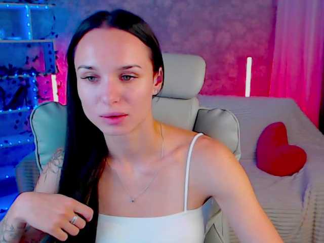 NicoleMerz live cam on BongaCams