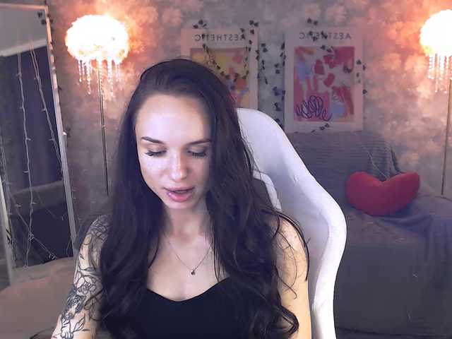 NicoleMerz live cam on BongaCams