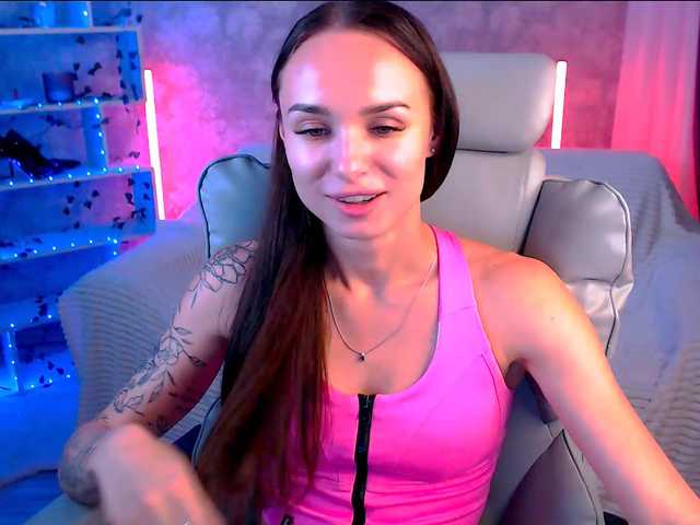 NicoleMerz live webcam show