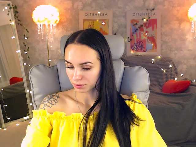 NicoleMerz live cam on BongaCams