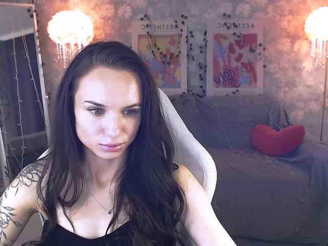 NicoleMerz live cam on BongaCams
