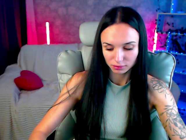 NicoleMerz live cam on BongaCams