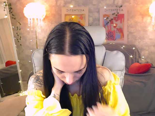 NicoleMerz live cam on BongaCams