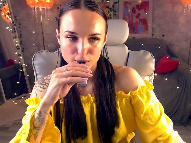 nicolemerz online