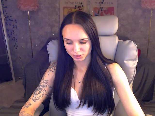 NicoleMerz live cam on BongaCams