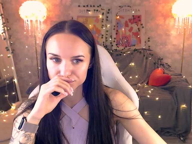 NicoleMerz live cam on BongaCams