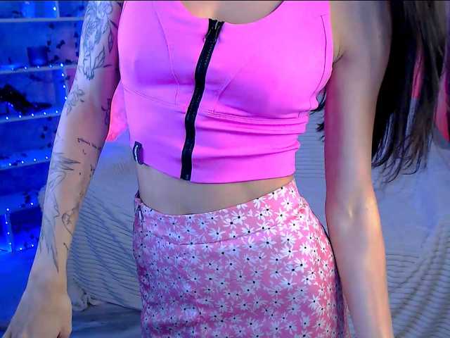 NicoleMerz live cam on BongaCams