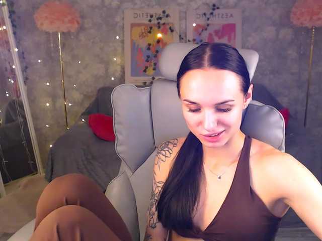 NicoleMerz live cam on BongaCams