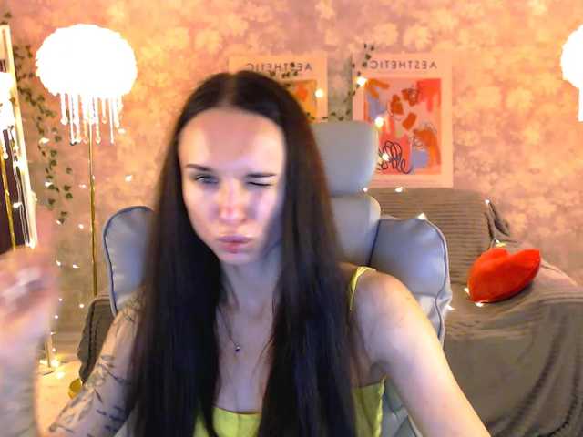 NicoleMerz
