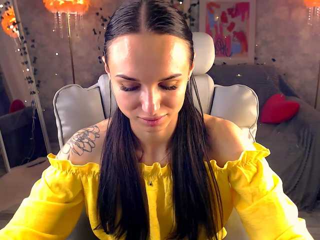 NicoleMerz live cam on BongaCams