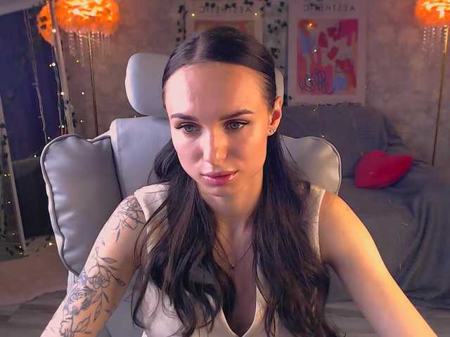 NicoleMerz