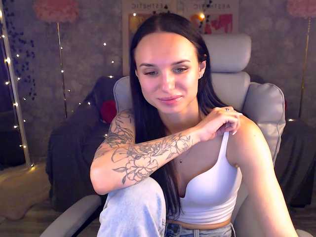 nicolemerz online