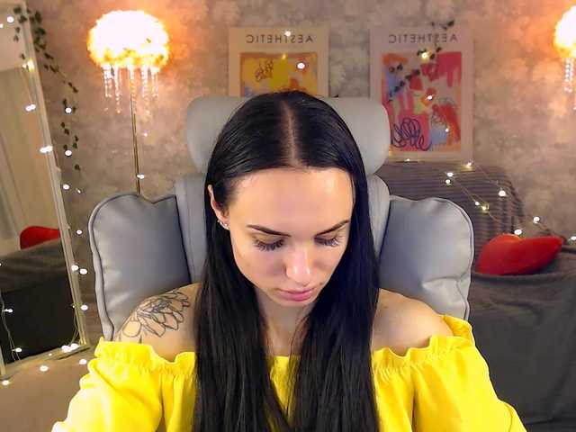 NicoleMerz live cam on BongaCams