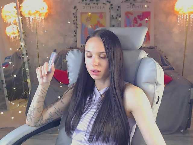 NicoleMerz