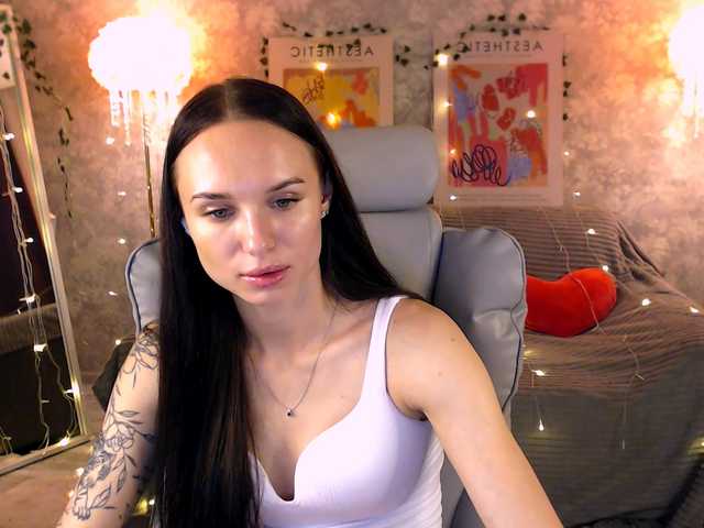 NicoleMerz live cam on BongaCams