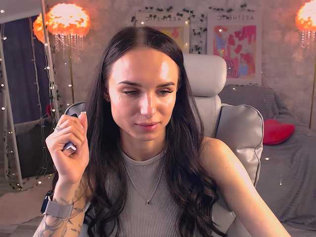 NicoleMerz